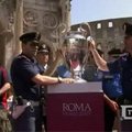 Romoje prie Koliziejaus pademonstruotas Čempionų lygos trofėjus