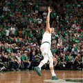 Bostono magija: plieninę gynybą pademonstravę „Celtics“ – per žingsnį nuo NBA finalo