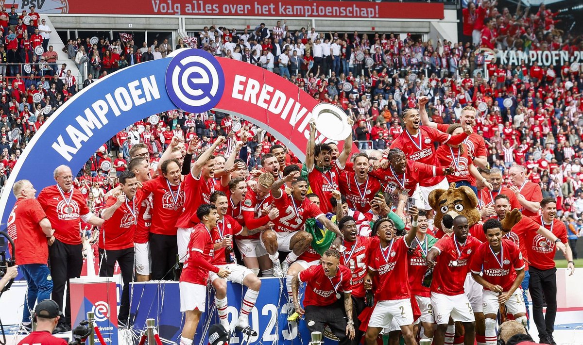 „PSV“ kelia „Eredivisie“ čempionų skydą