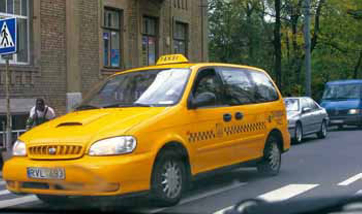 Taksi mikroautobusas