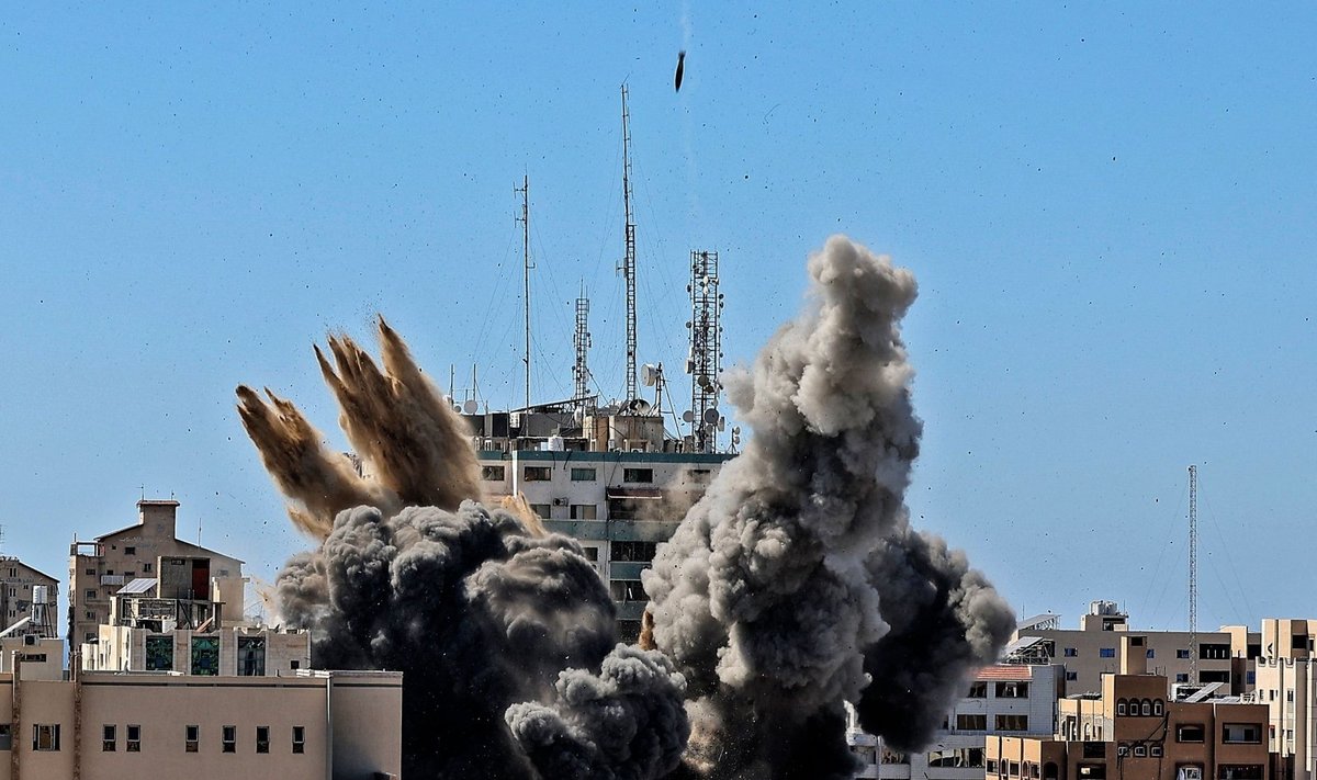 Izraelis „Gazos Ruože sugriovė pastatą "Jala Tower“