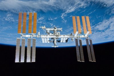 Rusijos, Japonijos ir JAV astronautai atskrido į Tarpautinę Kosminę stotį. NASA/Scanpix/ESA nuotr.