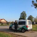 Plungės rajone teisių neturintis devyniolikmetis automobiliu kliudė mokyklinį autobusą