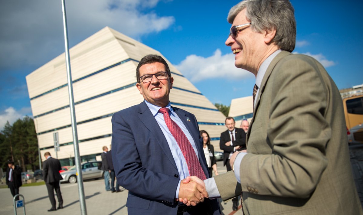 Bavaria's State Secretary for Economic Affairs and Media, Energy and Technology Franz Josef Pschierer with Professor Eugenijus Butkus. Photo by Mindaugas Mikulėnas 