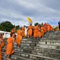 Visi vienos Tailando šventyklos vienuoliai išsiųsti gydytis nuo priklausomybės narkotikams
