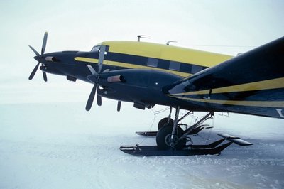 Lėktuvas Antarktidoje