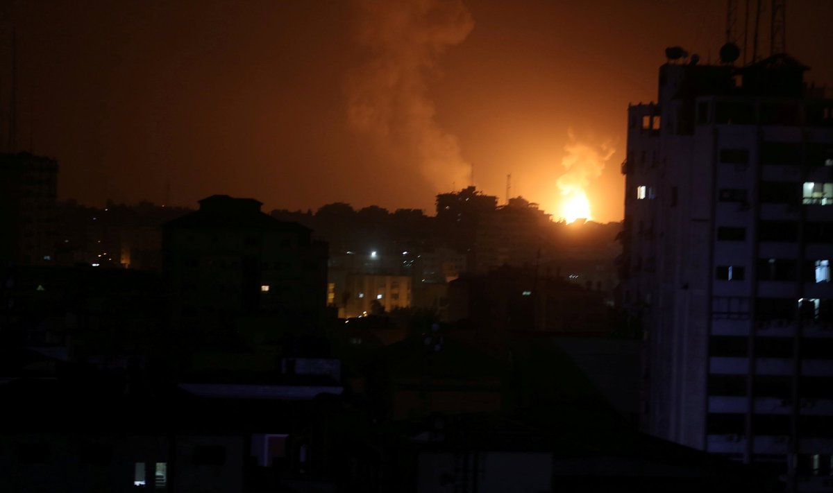 Izraelis smogė taikiniams Gazos Ruože