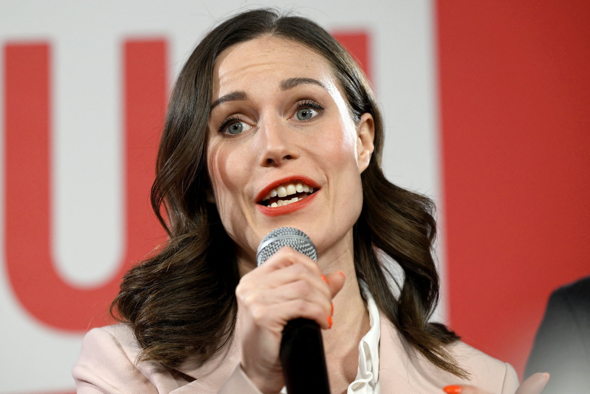 Выборы в Финляндии: Санна Марин проиграла консерваторам с минимальным ...