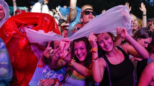 Organizatoriai sprukusiems iš „Karklės“: „Woodstock'e“ dalyviai panašiomis sąlygomis linksminosi