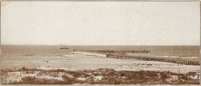 J. Tiškevičiaus 1886 m. pastatyta Palangos jūros prieplauka garlaiviui „Feniksas“. Fot. Paulina Mongirdaitė. Apie 1890 m. 