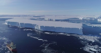Tirpstantys ledynai Antarktidoje