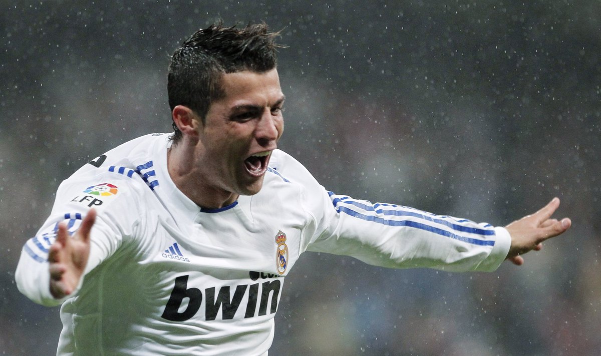 Cristiano Ronaldo ("Real")