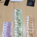 Muitininkai Panemunėje sulaikė Rusijos pilietį, kurio piniginė ir kišenės buvo prikimštos pinigų
