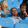 J.Mourinho: PSG ir „Zenit“ klubai garbingos istorijos nenusipirks