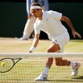 R. Federeris kovos dėl aštunto Vimbldono čempiono trofėjaus