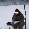 Aplinkosaugininkai patikrino, ar eidami ant ledo žvejai nieko nepamiršo