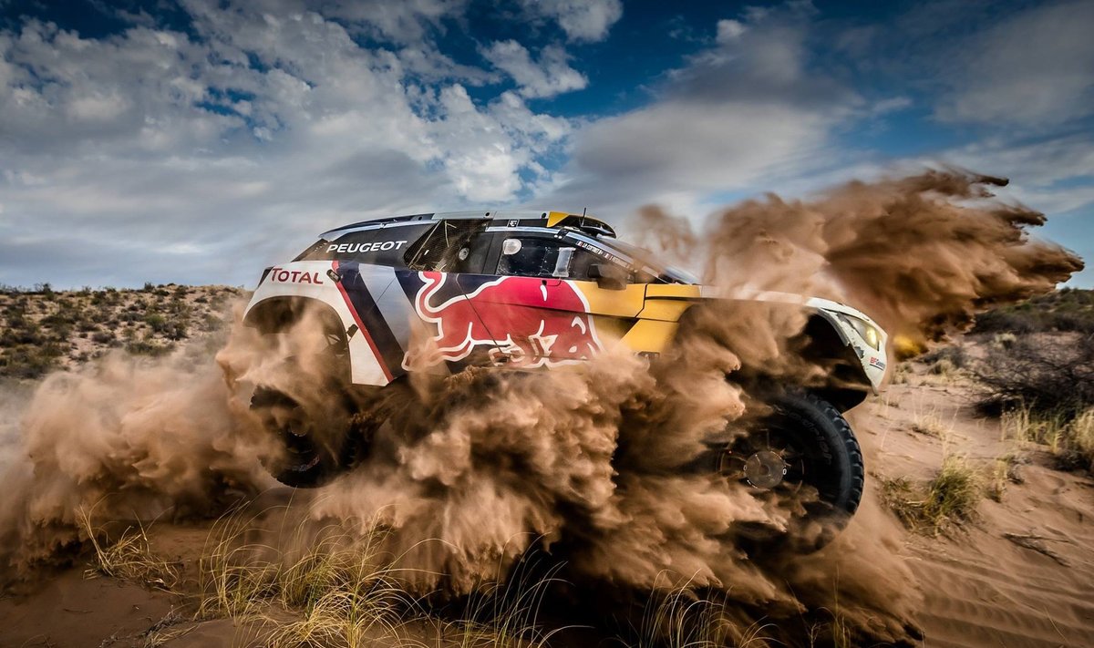 "Peugeot 3008 DKR" Dakaro ralyje