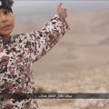 „Islamo valstybės“ vaikų verbavimas: būdai brutalesni nei Hitlerio