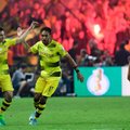 „Borussia“ triumfas pirotechnikos dūmuose skandintame Vokietijos taurės finale