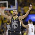 Rekordinė stebuklus išdarinėjusio Curry tritaškių serija paskandino „Cavaliers“ ekipą