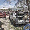 Somalio sostinėje prie viešbučio susprogdinti trys užminuoti automobiliai, dešimtys žuvusių
