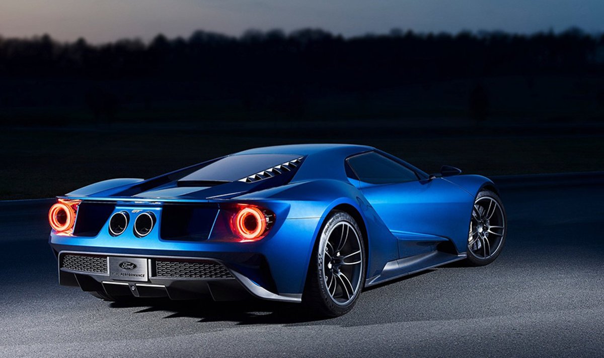 "Ford GT"