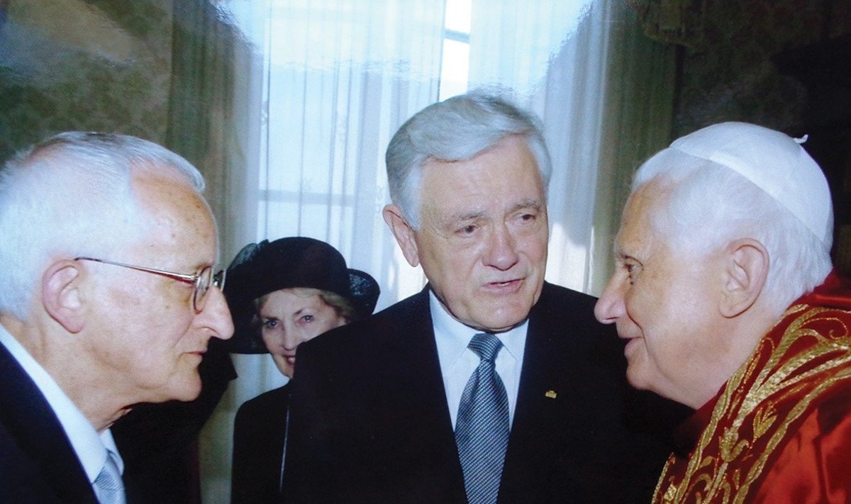Leopoldas Digrys, prezidentas Valdas Adamkus, popiežius Benediktas XVI