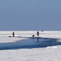 Prie Sachalino atitrūkus ledo lyčiai gelbėjama 600 žvejų