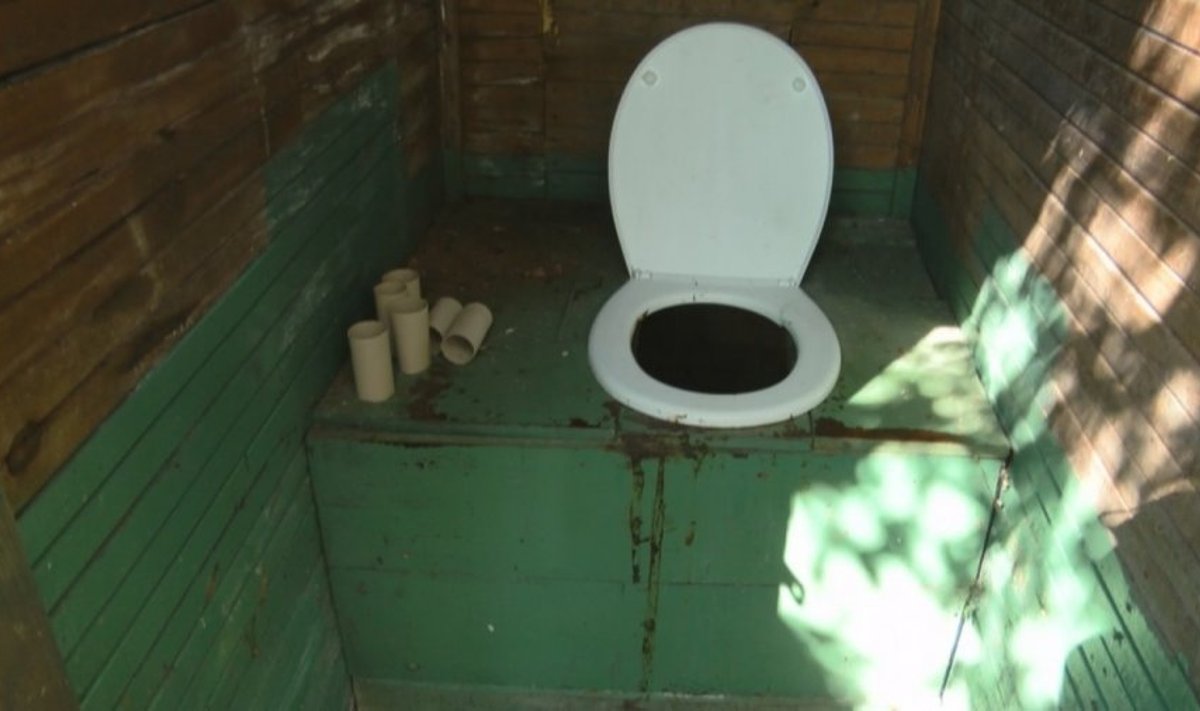 Lauko tualetas Šnipiškėse, Vilniuje
