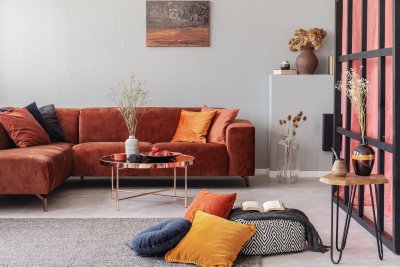 Aksominė sofa