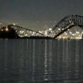 Baltimorėje sugriuvus tiltui, Bidenas žada padėti jį atstatyti