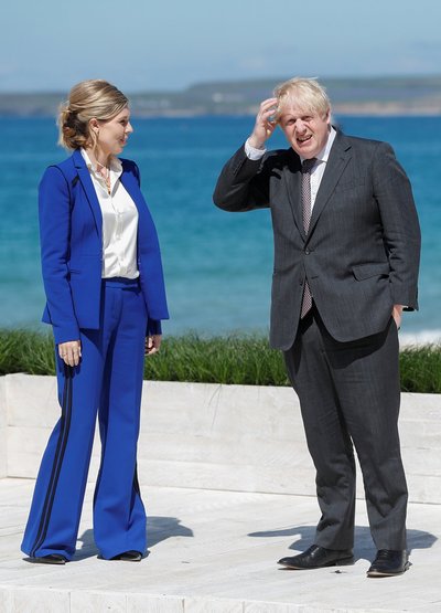Didžiosios Britanijos ministras pirmininkas Borisas Johnsonas su sutuoktine Carrie Johnson
