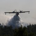 Graikijoje priešgaisriniai orlaiviai toliau gesina liepsnojančius Eubojos miškus