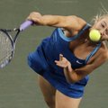 Teniso turnyro JAV moterų vienetų finale - baltarusė ir rusė, vyrų pusfinaliuose - trys favoritai