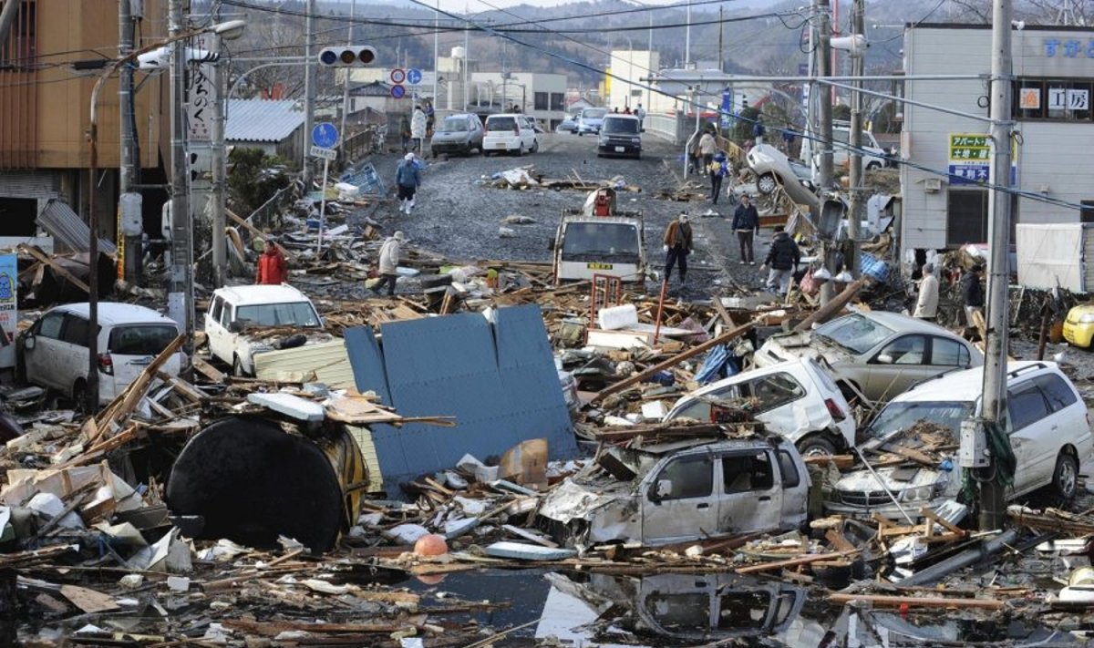 Japonija po žemės drebėjimo ir cunamio