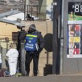 Per šaudynes dviejuose baruose Pietų Afrikoje žuvo 18 žmonių