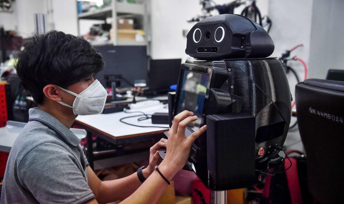 Tailando ligoninės kovai su koronavirusu pasitelkė „robotus nindzes“