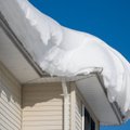 Laikas sutvarkyti stogą: kokius darbus būtina atlikti laukiant pirmojo sniego?