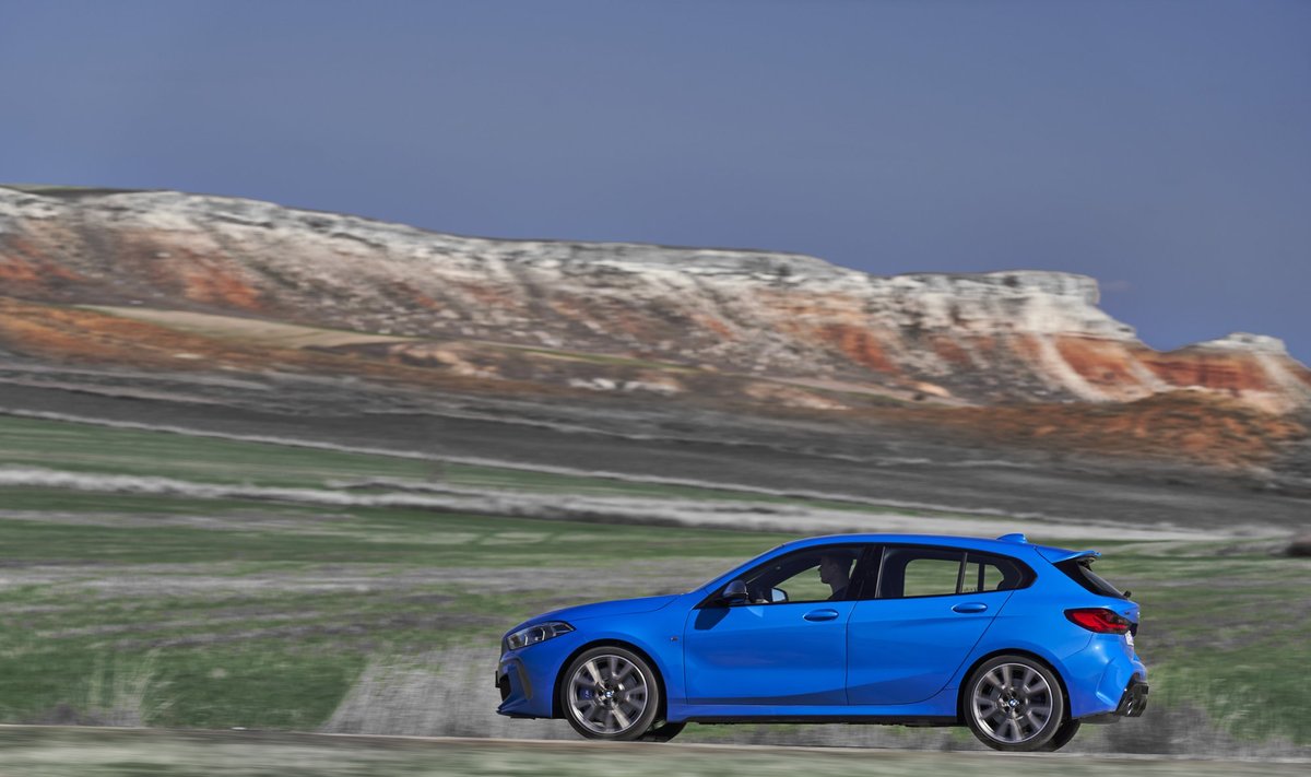 BMW pristatė naują 1 serijos modelį