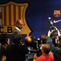 J.Guardiola traukiasi iš „Barcelona“ klubo - vairą perima T.Vilanova