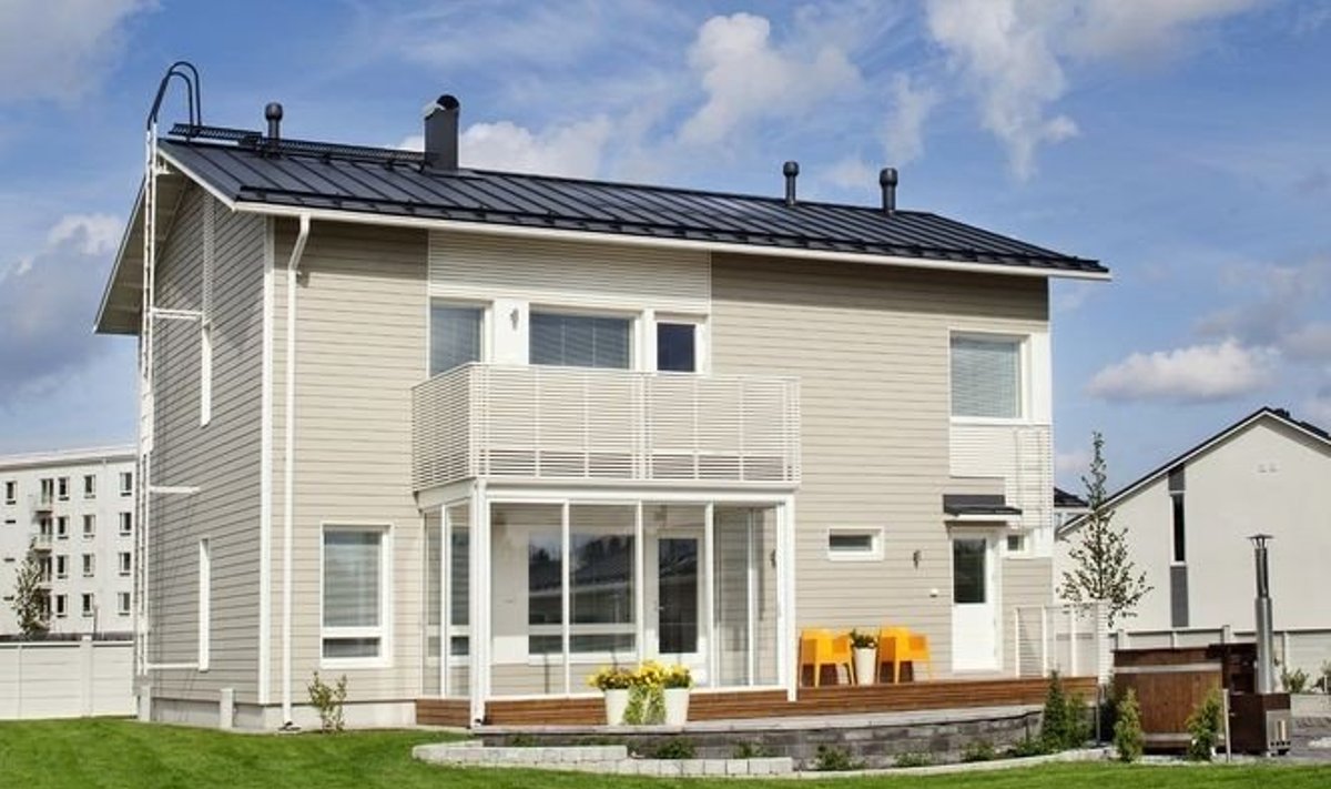 Stogo danga su integruota saulės kolektorių sistema geriausiai tinka individualiems namams