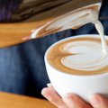 Sveikesnė kava kasdien: kaip gerti saldžią kavą į ją nededant cukraus