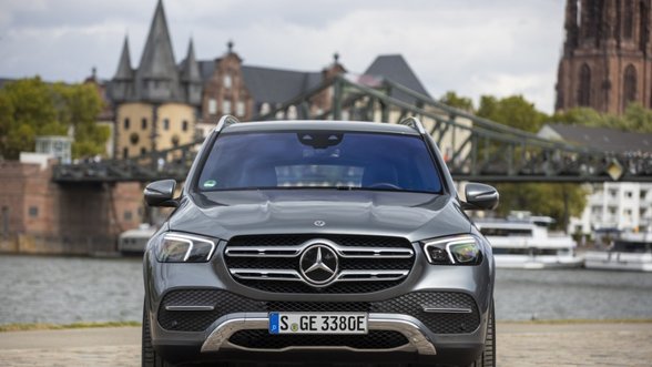 „Mercedes-Benz“ ištyrė, kiek vidutiniškai vairuotojai nuvažiuoja vienos kelionės metu