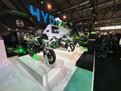 EICMA paroda ir elektriniai motociklai/ M. Pukinsko nuot.