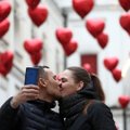 Ištyrė, kaip lietuviai ruošiasi Valentino dienai, ir erotinių prekių reklamas: vieni nenorėdami dirba konkurentams