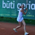 Vilniaus teniso akademijos auklėtinės laimėjo jaunių turnyro Londone dvejetų varžybas
