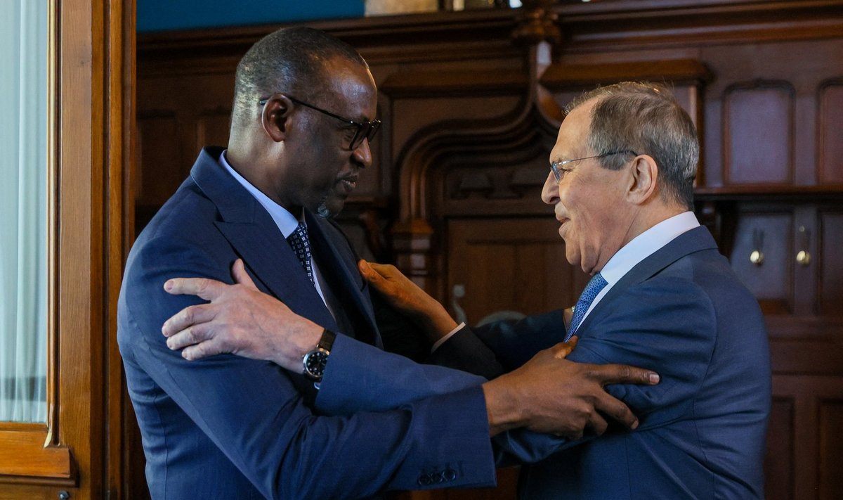  Malio užsienio reikalų ministras Abdoulaye Diopas su Sergejumi Lavrovu