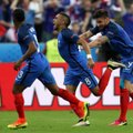 Euro 2016 atidarytas: fantastiškas D. Payet įvartis 89 min. išplėšė prancūzams pirmą pergalę