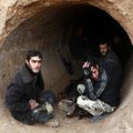 Sirijos sukilėliai pradeda evakuotis iš paskutinio pasipriešinimo židinio Rytų Gutoje