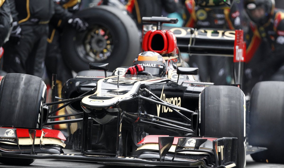 Kimi Raikkonenas ("Lotus")